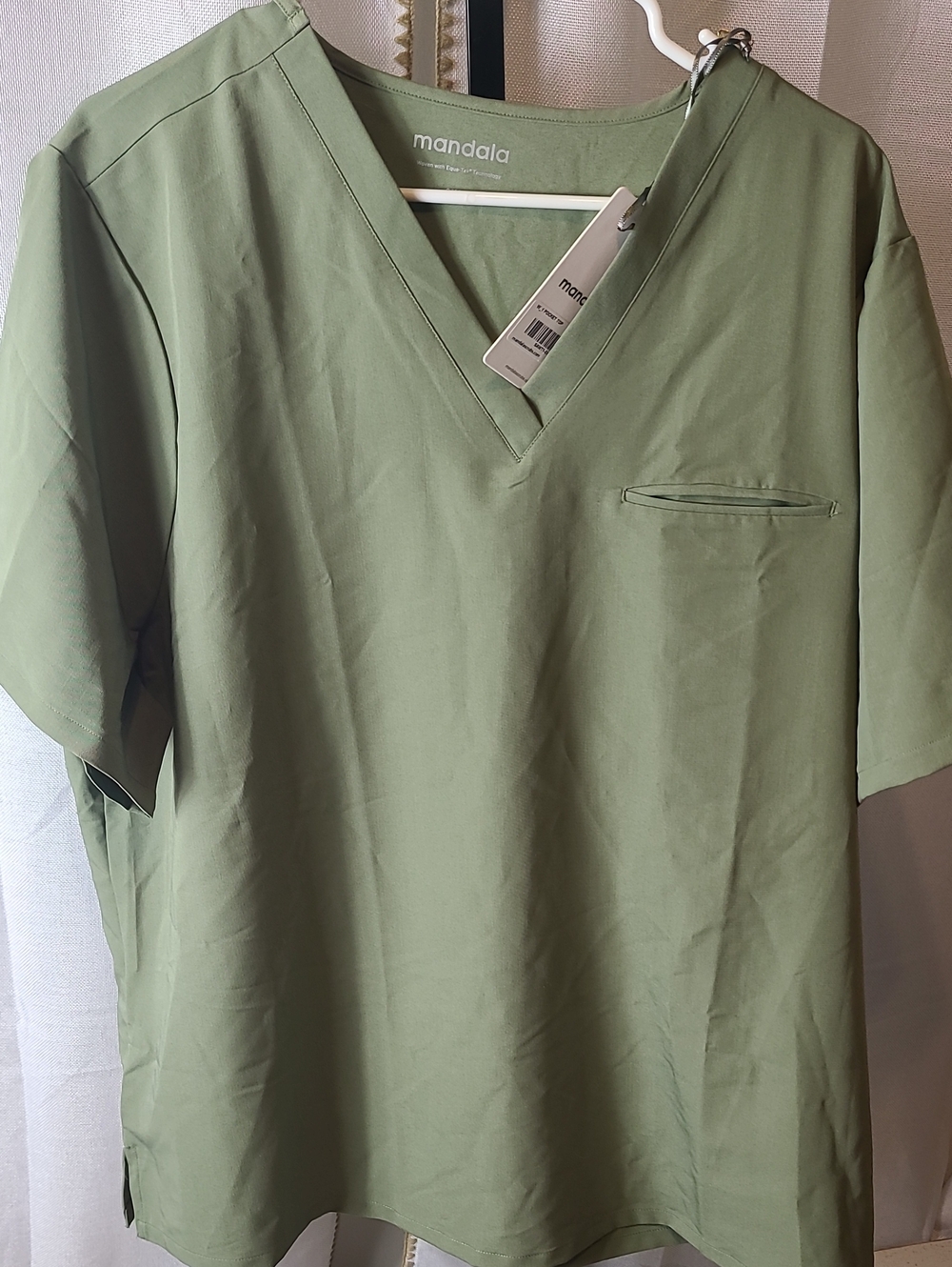 Mandala One Pocket Top Sage Green  3x.  New